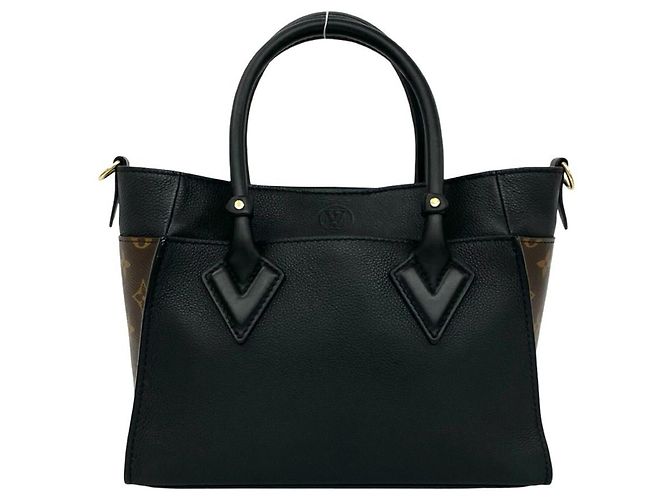 Borsa Louis Vuitton On My Side PM Monogram Marrone Nero - vista 3
