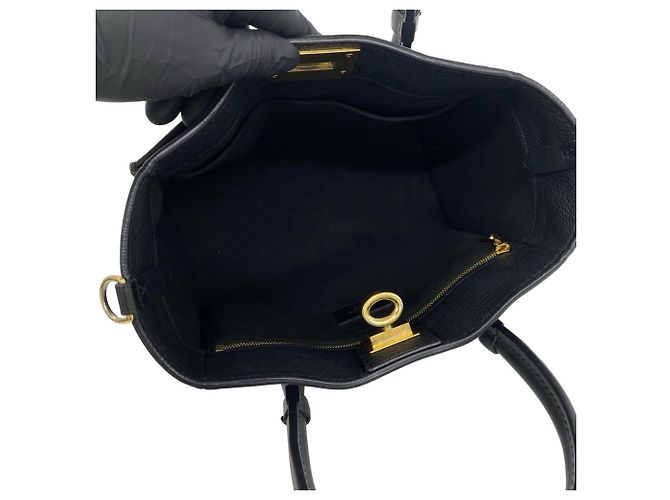 Borsa Louis Vuitton On My Side PM Monogram Marrone Nero - vista 9