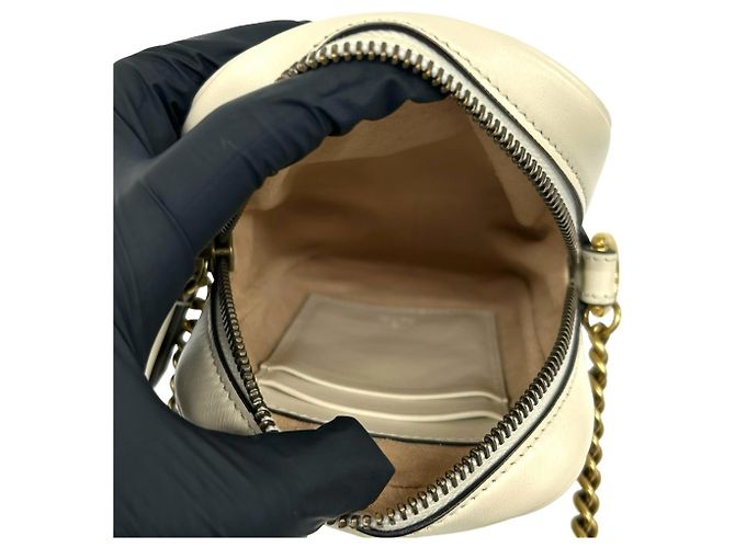 Borsa a tracolla mini/pouch Gucci GG Marmont in pelle con logo e catena Bianco - vista 8