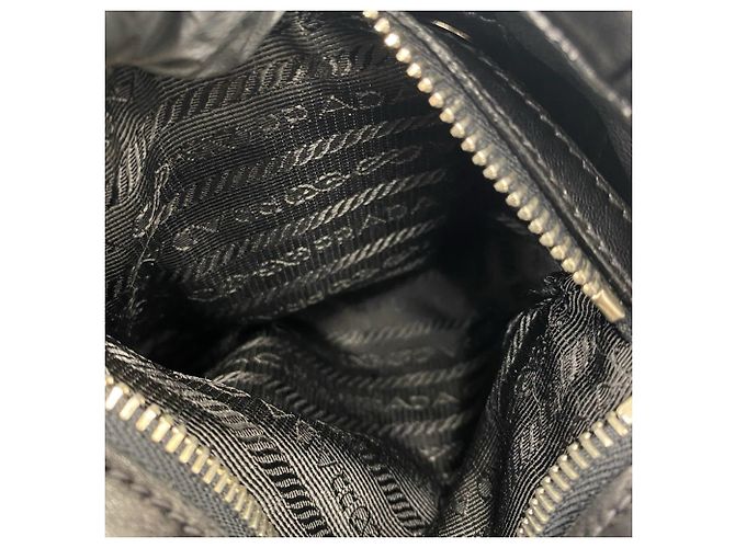 Borsa Tote a Spalla Prada in Pelle Nera e Nylon Nero - vista 10