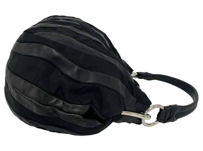 Borsa Tote a Spalla Prada in Pelle Nera e Nylon Nero - vista 6