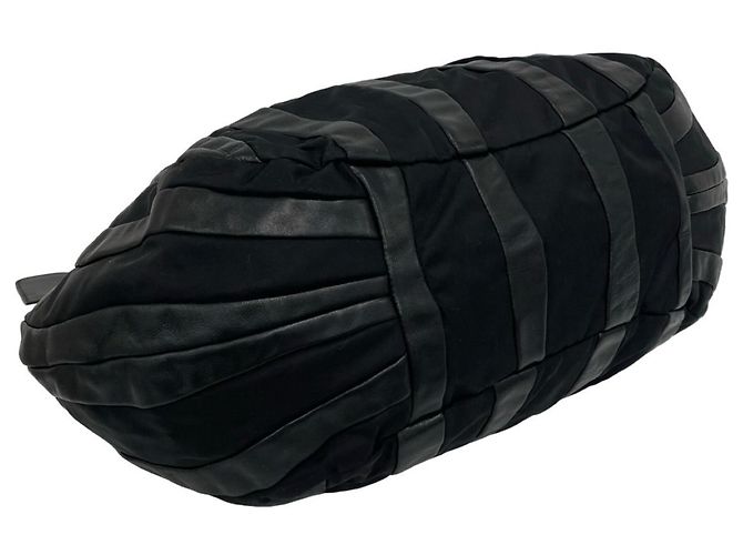 Borsa Tote a Spalla Prada in Pelle Nera e Nylon Nero - vista 7