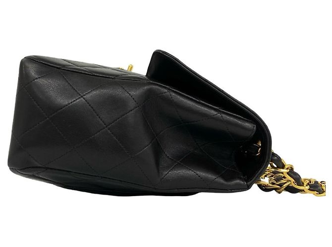 Timeless Borsa a tracolla Chanel Matelassé Coco Mark in pelle di agnello Nero - vista 6