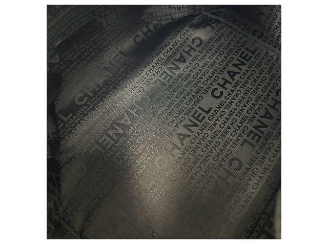 Borsa Chanel Chocolate Bar Caviar Nero - vista 9