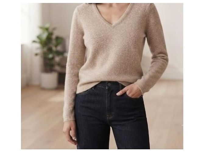 Autre Marque Beiger Kaschmirpullover V-Ausschnitt - Ansicht 2