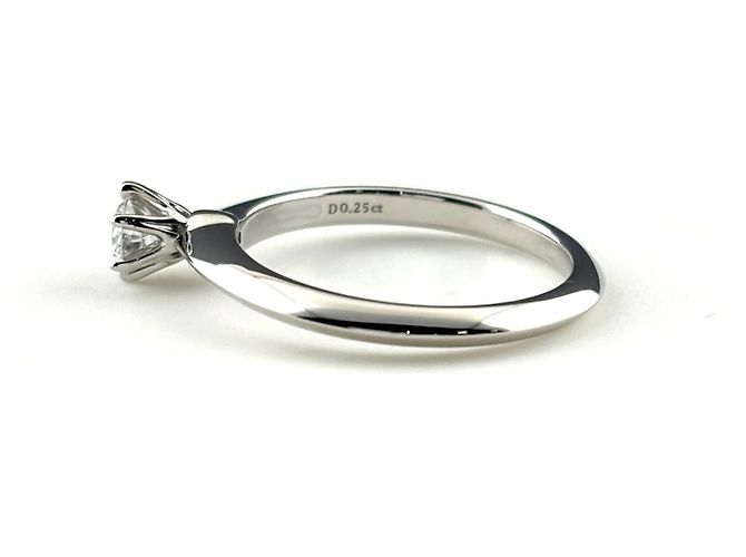 Autre Marque Tiffany & Co. Diamant-Solitärring aus Platin - Ansicht 4
