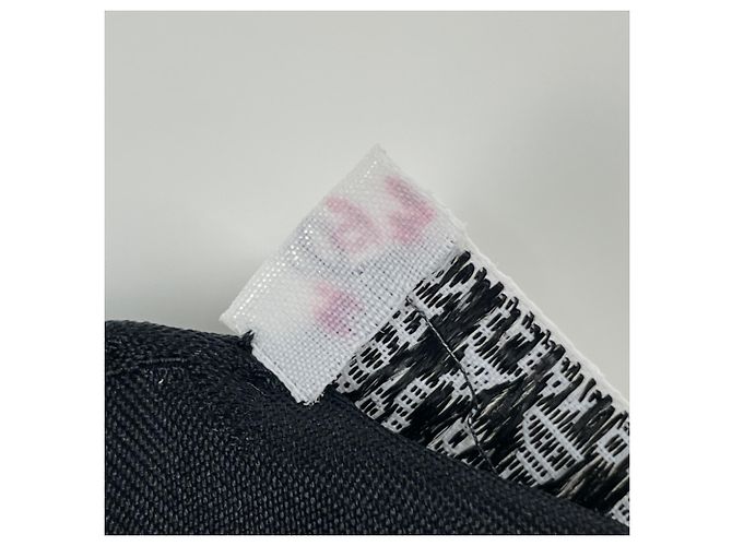 Hermès Carré 90 EN PISTE Seidentuch Schwarz Gelb - Ansicht 3
