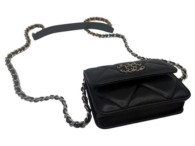 Chanel 19 Chanel Borsa Mini Crossbody WOC con Catena Nera Nero - vista 5