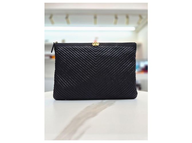 Chanel Pouch Clutch Boy Chevron Gold Large Pouch Series Nero - vista 10