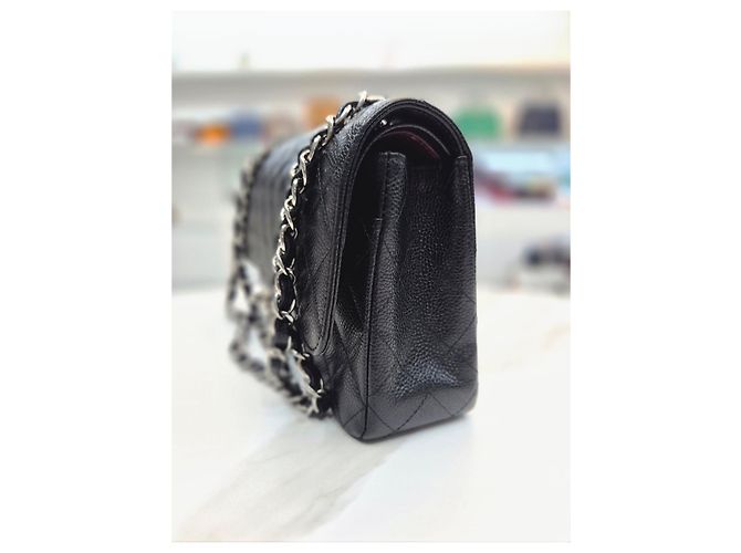 Chanel Serie di borse a tracolla Medium Silver in pelle caviar classica Nero - vista 12