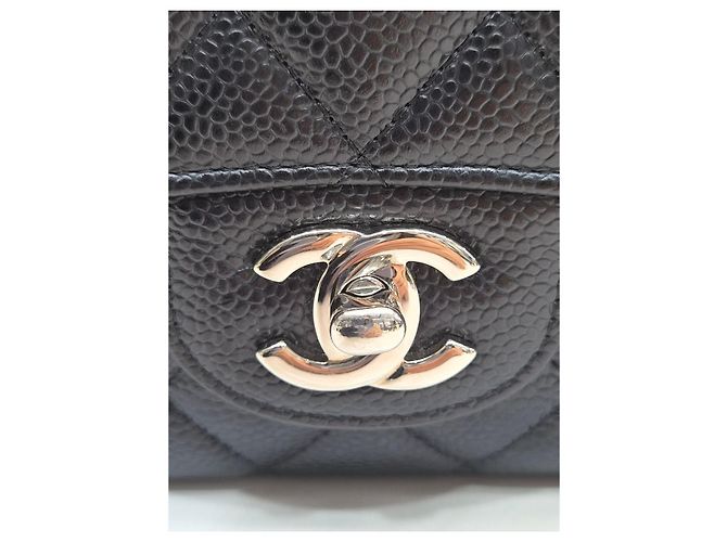 Chanel Serie di borse a tracolla Medium Silver in pelle caviar classica Nero - vista 19