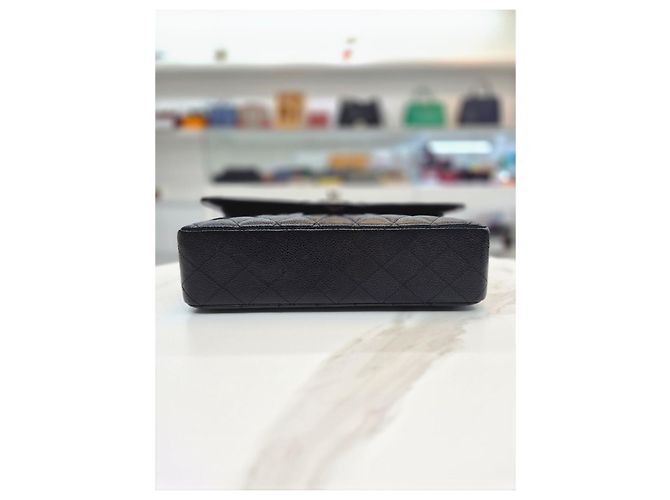 Chanel Serie di borse a tracolla Medium Silver in pelle caviar classica Nero - vista 7