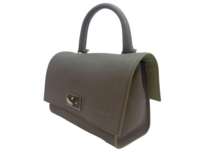 Givenchy Mini bolsa de ombro em Grey Marrom - vista 3