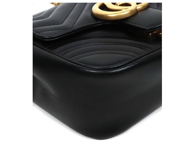 Gucci Mini Borsa a Tracolla Marmont Matelassé Nera - vista 6