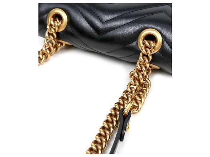 Gucci Mini Borsa a Tracolla Marmont Matelassé Nera - vista 9