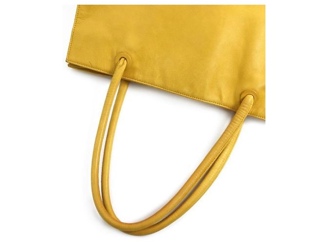 Chanel Borsa a tracolla Big CC in pelle gialla Giallo - vista 10