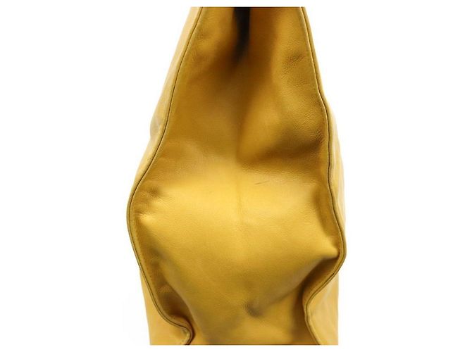 Chanel Borsa a tracolla Big CC in pelle gialla Giallo - vista 9