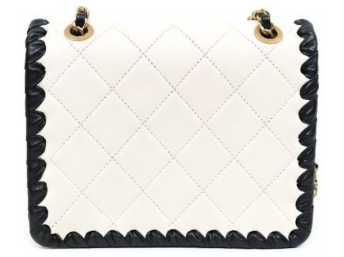 Chanel Mini Schultertasche mit Klappe in Weiß - Ansicht 3