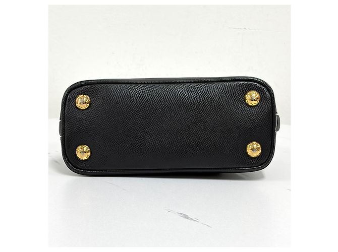 Prada Mini borsa tote a tracolla in Saffiano nera Nero - vista 10
