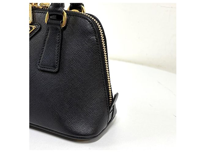 Prada Mini borsa tote a tracolla in Saffiano nera Nero - vista 8