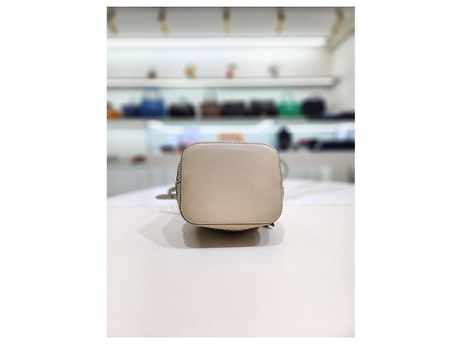 Fendi Borsa a Secchiello Montrezzo Bucket Mini a Spalla e Tracolla Marrone - vista 15