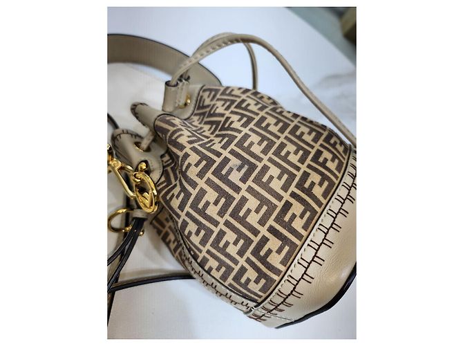 Fendi Borsa a Secchiello Montrezzo Bucket Mini a Spalla e Tracolla Marrone - vista 20