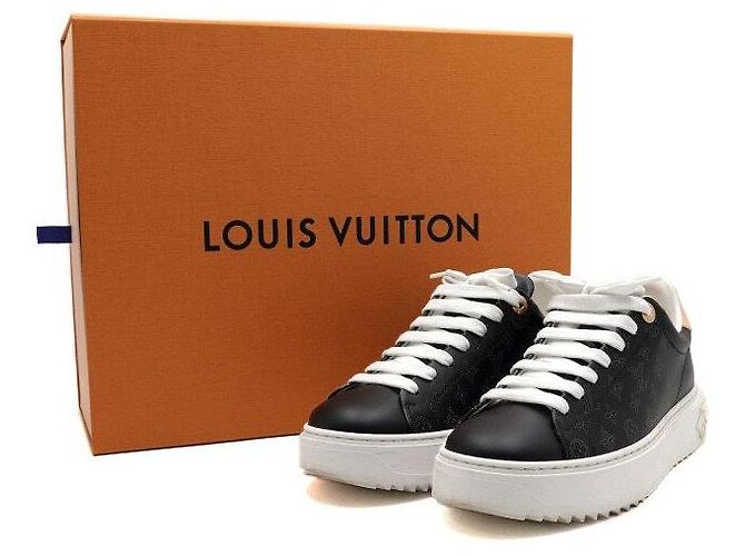 Louis Vuitton Sneakers Timeout da donna in tela Monogram nera Nero - vista 8