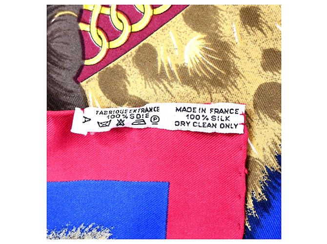 Hermès Foulard Hermes Carre 90 CASQUES et PLUMETS Rosso Blu Multicolore D'oro - vista 7