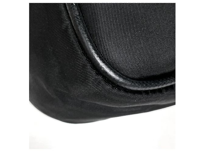 Borsa a tracolla Prada in nylon nero e pelle - vista 3