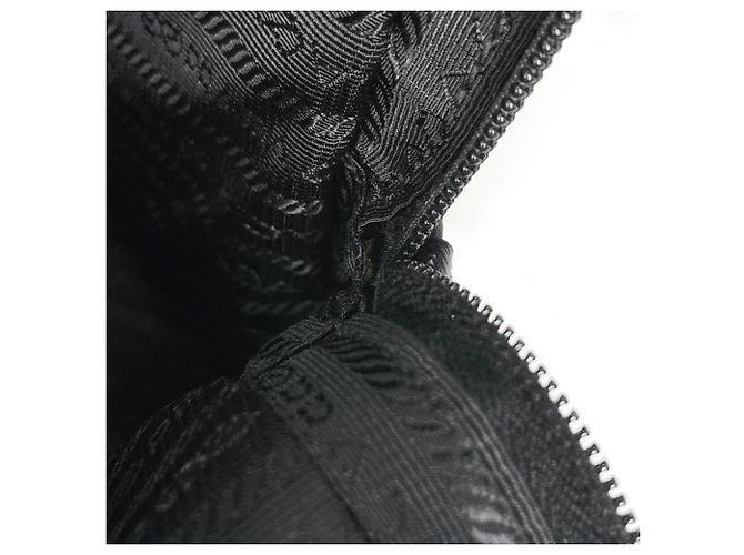 Borsa a tracolla Prada in nylon nero e pelle - vista 6