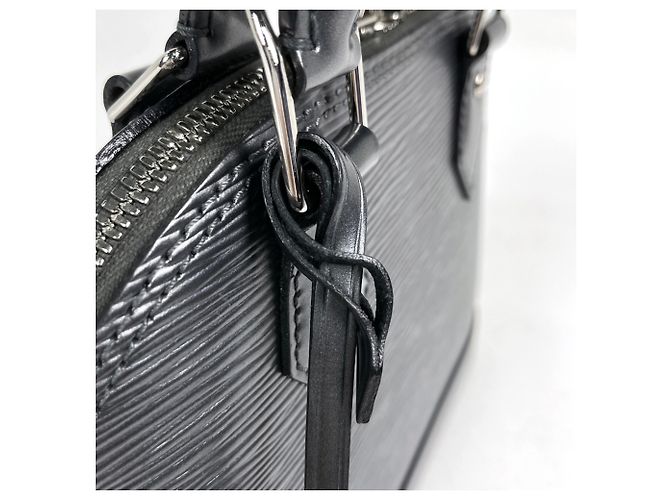 Borsa a tracolla Louis Vuitton Alma BB Marrone - vista 4