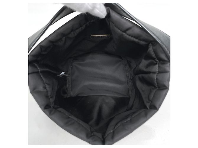 Bolso Prada Petit Sac Re-Nylon Negro - vista 8