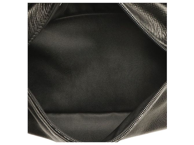 Borsa a tracolla Louis Vuitton Taiga PM Nero Grigio - vista 10