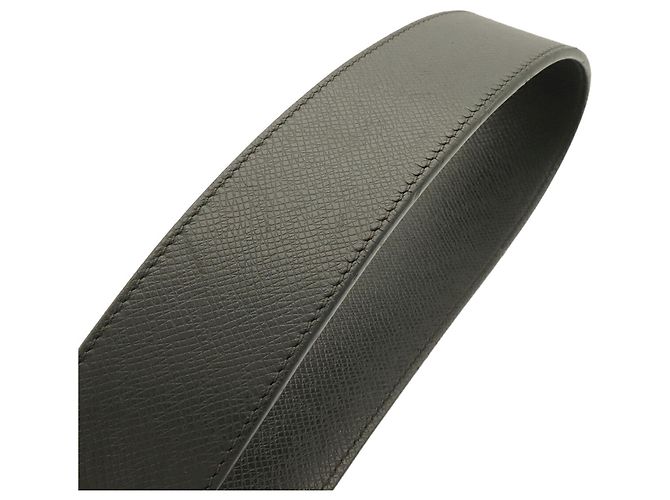 Borsa a tracolla Louis Vuitton Taiga PM Nero Grigio - vista 7
