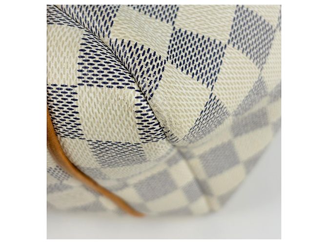 Borsa Tote Louis Vuitton Totally MM Bianco - vista 3