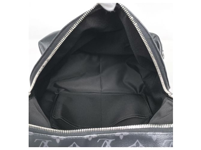 Zaino Louis Vuitton Discovery - Taigarama Noir Nero - vista 8