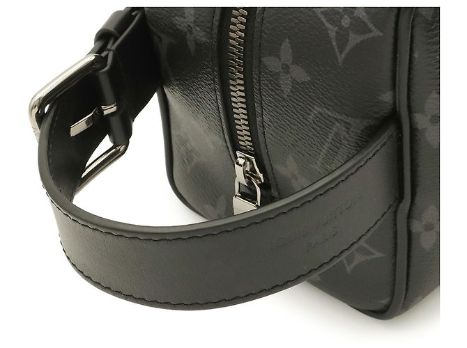 Bolsa de Mão Louis Vuitton Monogram Eclipse Marrom Preto - vista 5