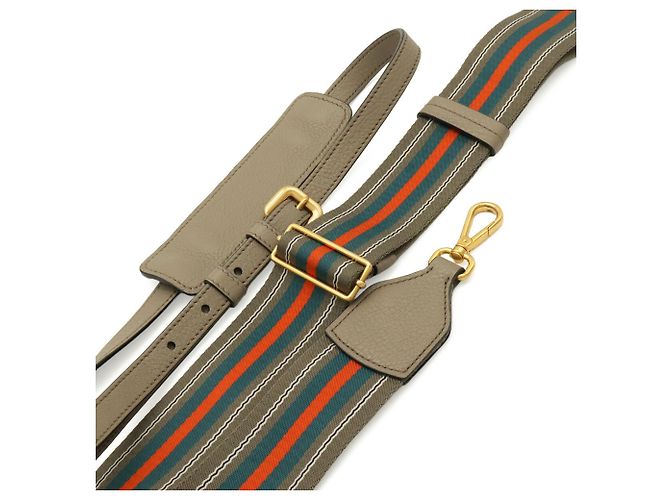 Prada Clutch aus Vitello Daino Grayish Leder Grau - Ansicht 5