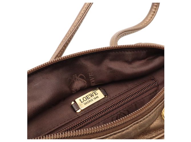 Borsa Loewe Old Anagram in Bronzo Metallizzato - vista 10