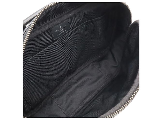 Riñonera Louis Vuitton Monogram Eclipse Castaño Negro Monograma - vista 8