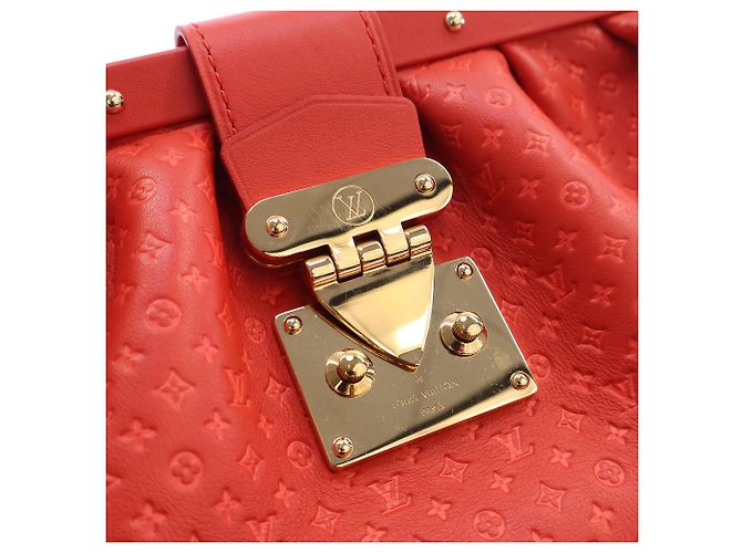 Borsa Nanogram Louis Vuitton in pelle di vitello goffrata rossa Rosso - vista 10