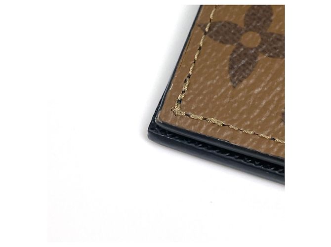 Louis Vuitton Tarjetero Monogram Reverse Marrón Castaño - vista 3