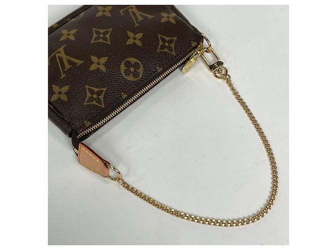 Louis Vuitton Mini Pochette Accessoires Castaño - vista 5