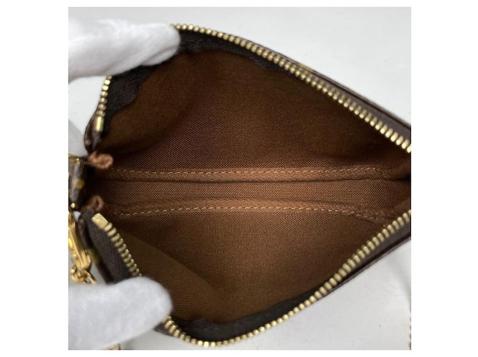 Louis Vuitton Mini Pochette Accessoires Castaño - vista 6