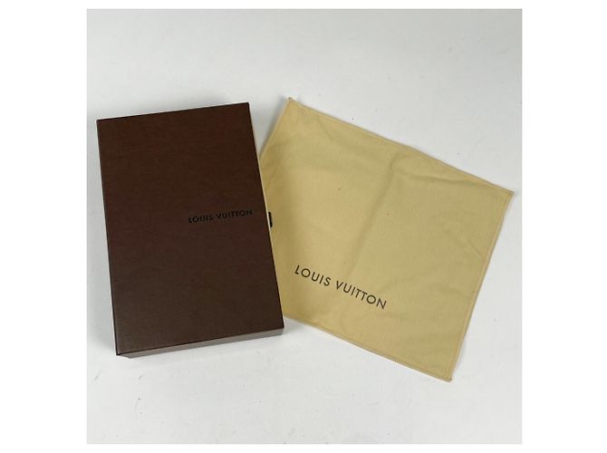 Louis Vuitton Mini Pochette Accessoires Castaño - vista 7