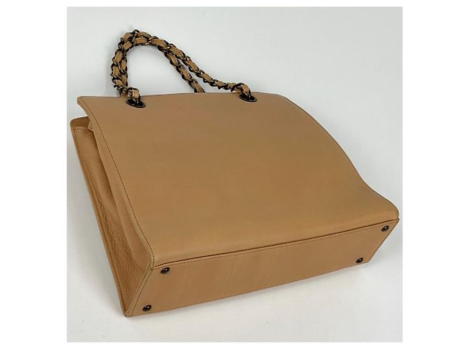 Chanel Handtasche aus beigem Leder - Ansicht 2
