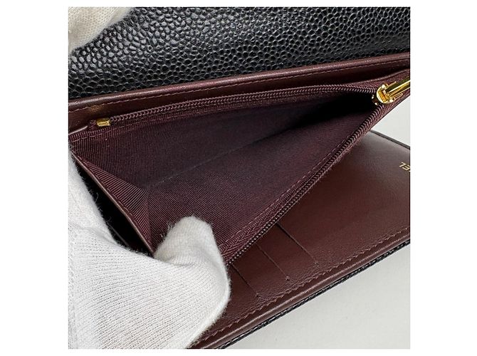 Cartera tri-fold Chanel en piel de becerro granulada negra Negro - vista 5