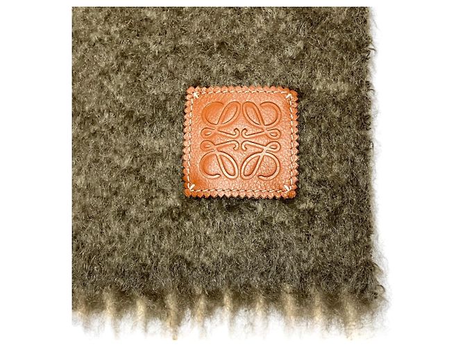 Sciarpa in maglia di lana mohair con frange e patch logo Anagram Loewe Multicolore - vista 4