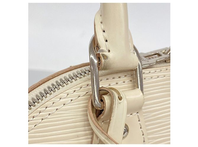Borsa a mano Louis Vuitton Alma BB in pelle Epi Bianco - vista 8