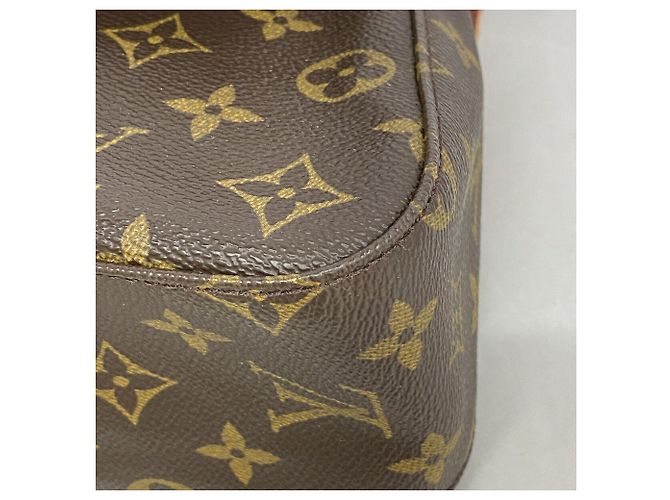 Bolsa de Ombro Louis Vuitton Monogram Mini Looping Marrom - vista 6